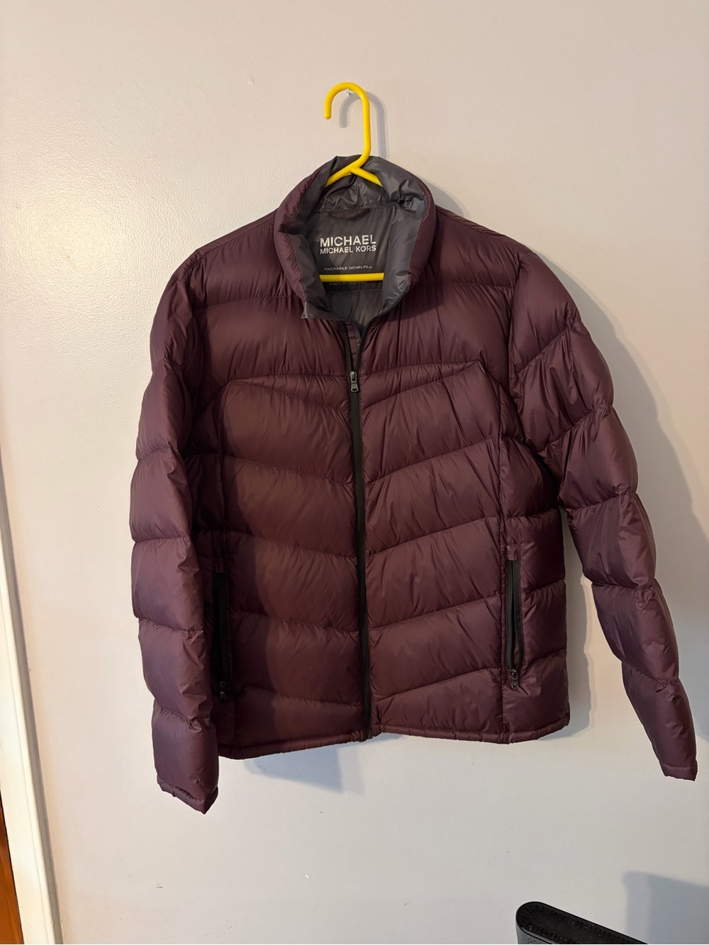 Michael Kors XL Men's Burgundy Quilted Packable Puffer Jacket